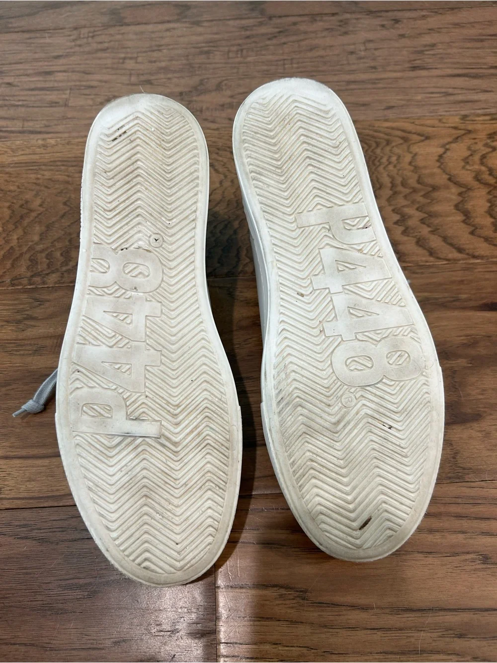Women P448 Sneakers in Light Gray and White. Excellent condition Size 9